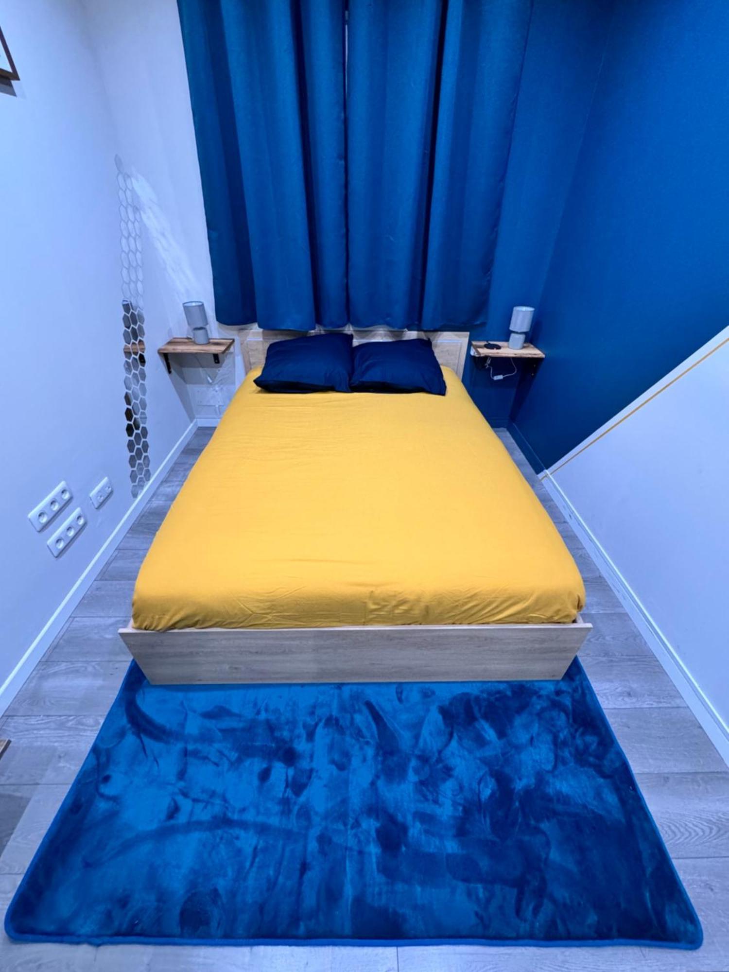 Worldroom Chambre Privee Avec Espace Commun Perpinhã Exterior foto